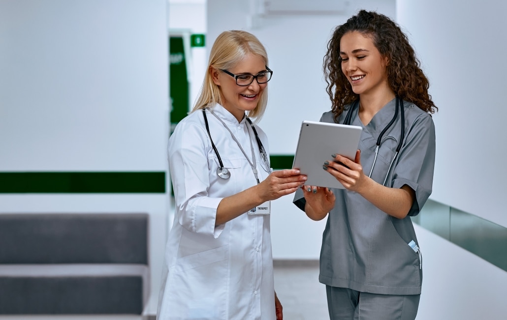 RN to MD: How to Apply Your Nursing Experience to Becoming a Doctor